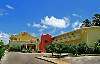 Tropical Winds Apartment Hotel