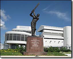 Sir Garfield Sobers Statue