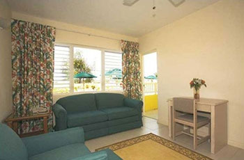 Tropical Winds Apartment Hotel - Fun Barbados