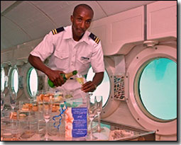 Atlantis Submarine Five-Star Champagnes VIP Tour